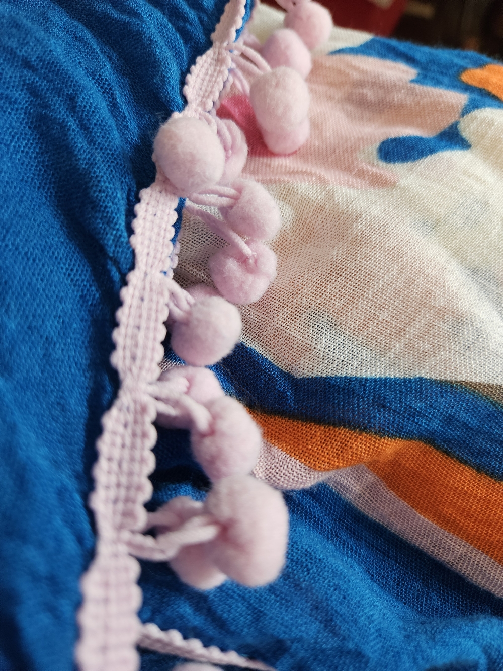 Shiraleah "Carley" Kimono Blue Floral with pink Pom-Poms - Picture 8 of 8